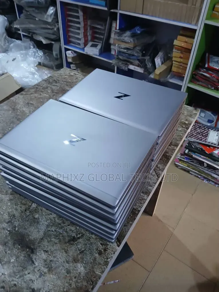 Laptop HP Elite Dragonfly x360 8th Gen 8GB Intel Core i5 SSD 256GB