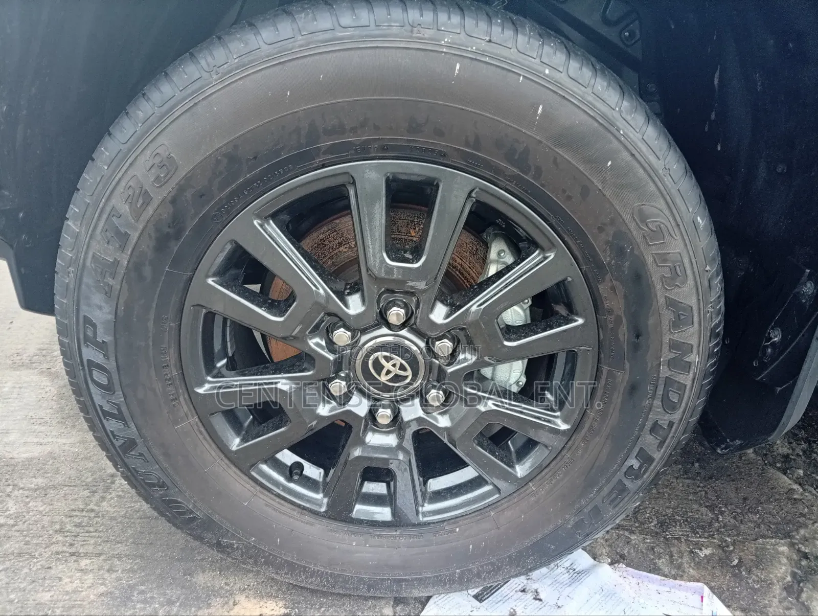 Toyota Land Cruiser Prado 2024 Gray