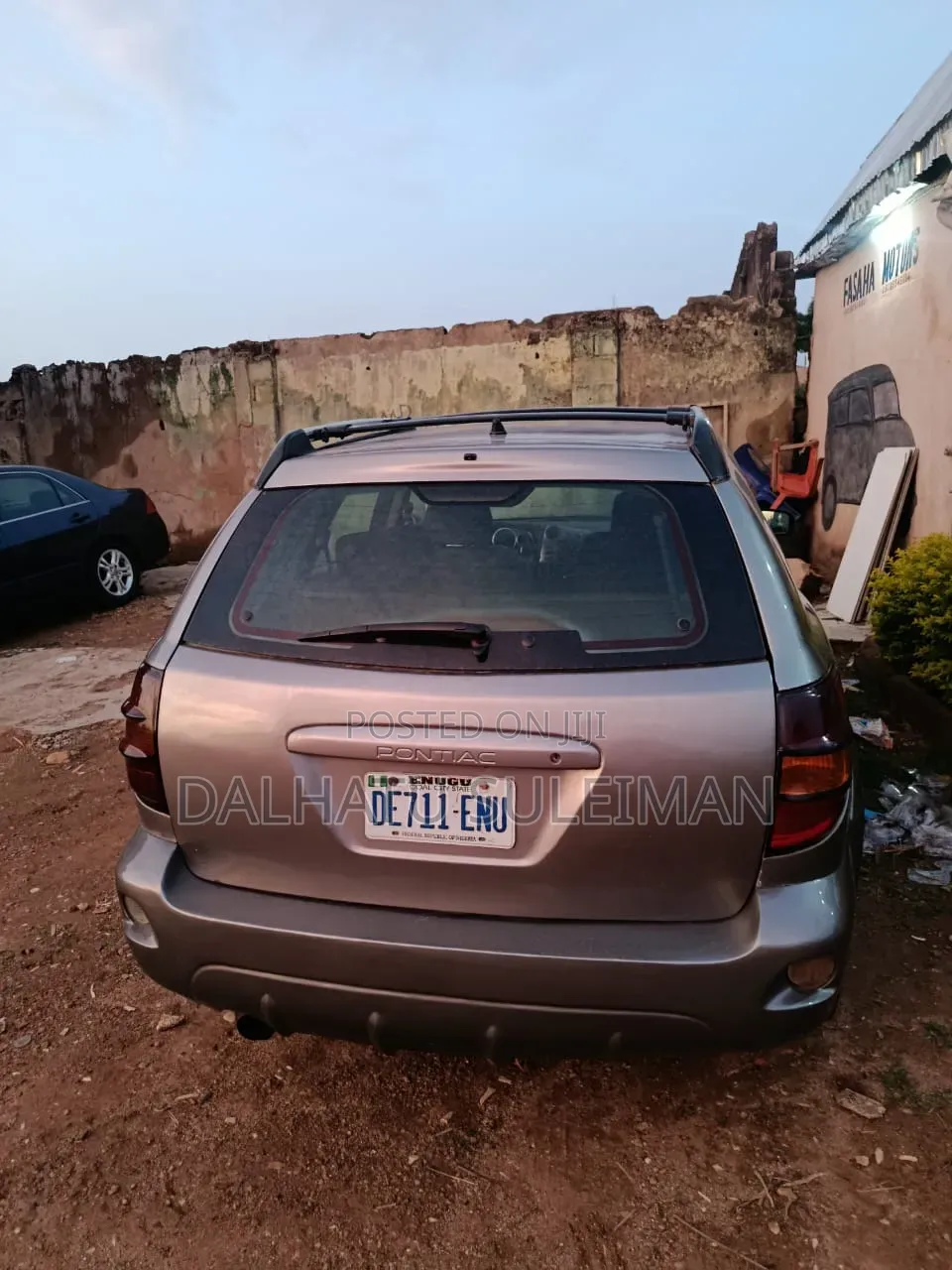Pontiac Vibe Automatic 2004 Brown