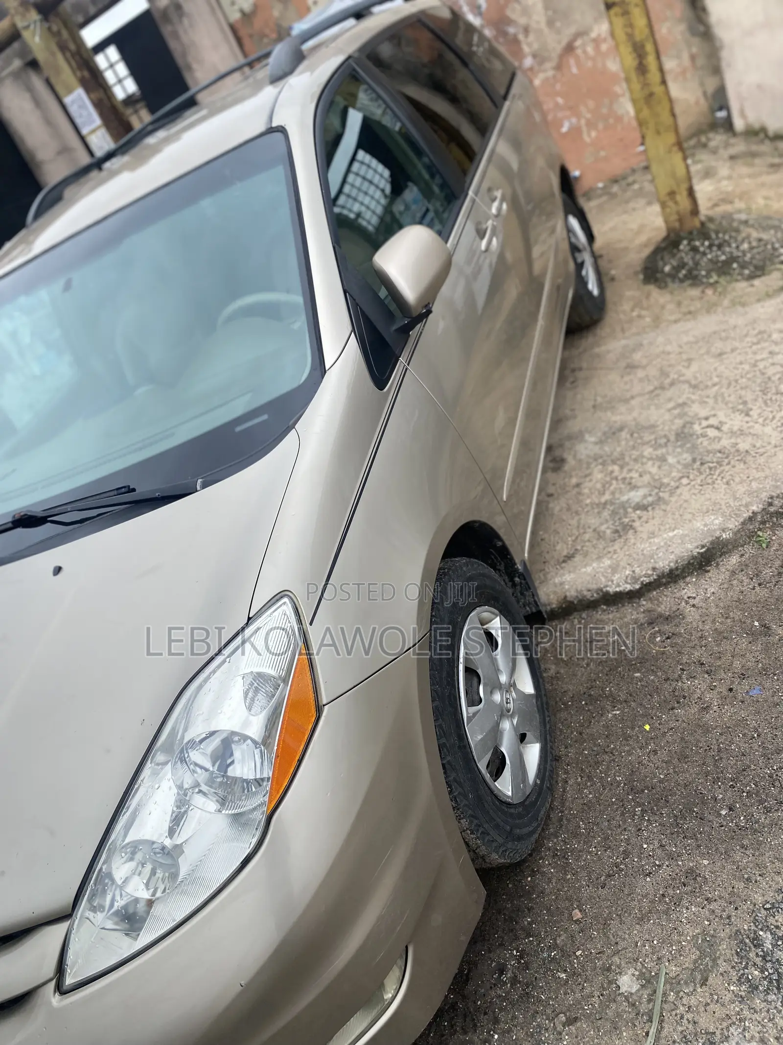 Toyota Sienna LE AWD 2006 Gold