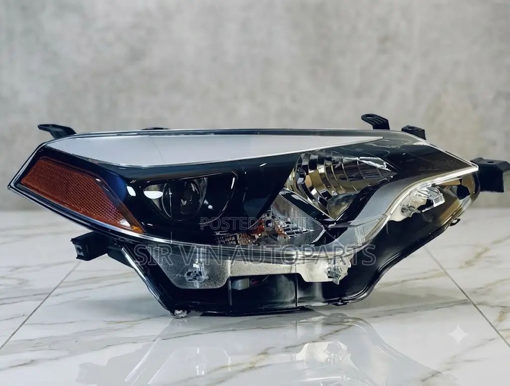Toyota Corolla 2015 Headlight