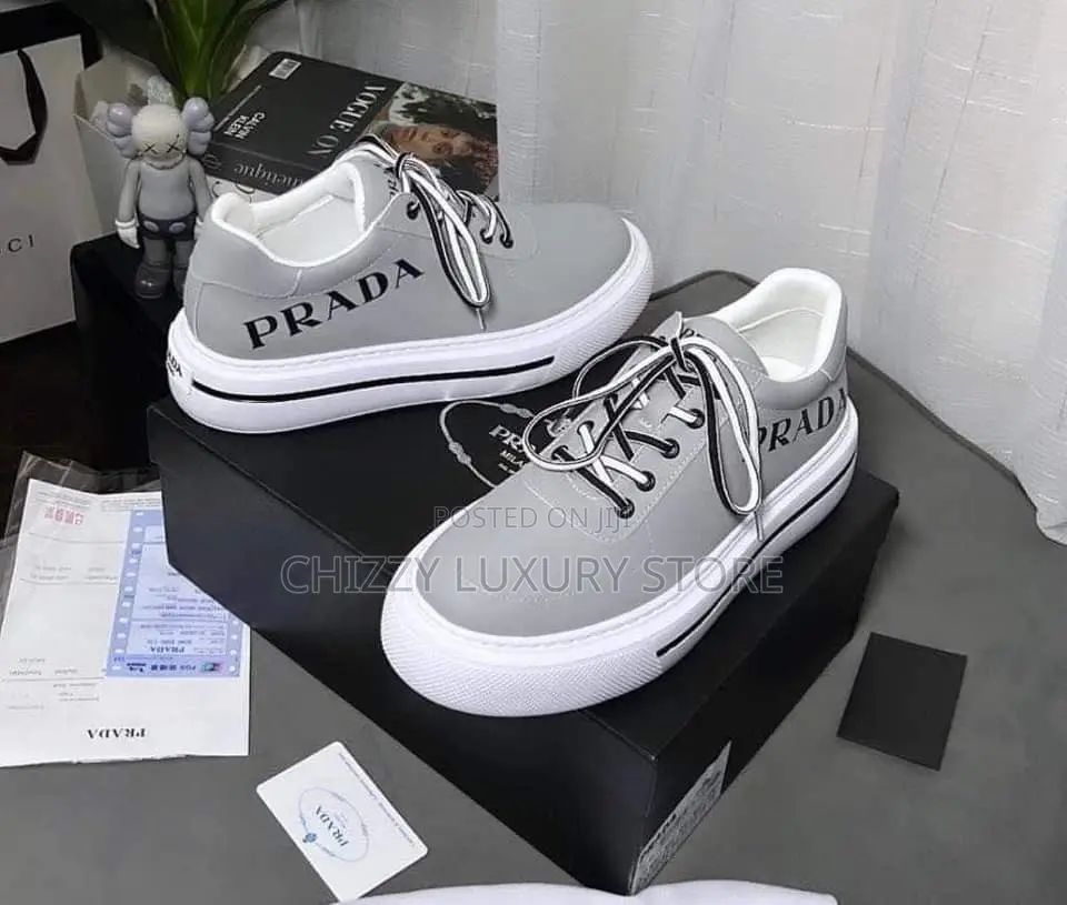 Prada Quality Luxury Men Sneakers