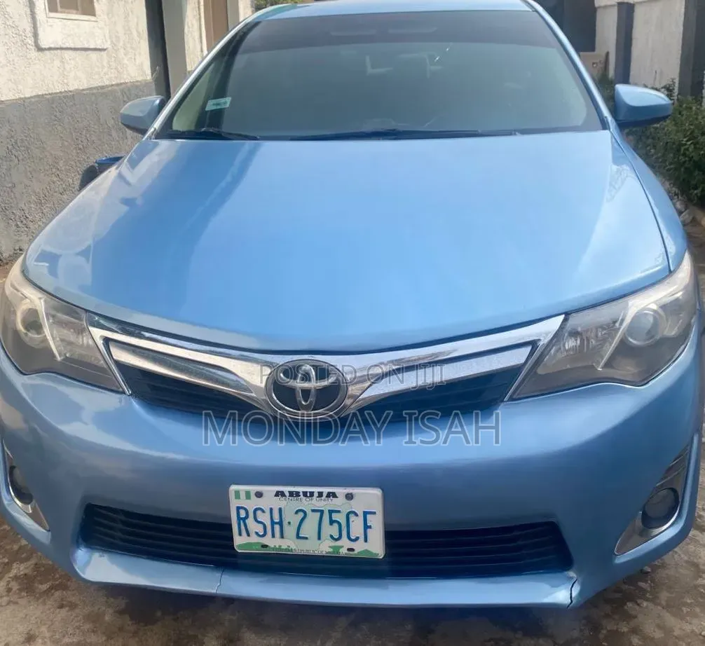 Toyota Camry 2012 Blue