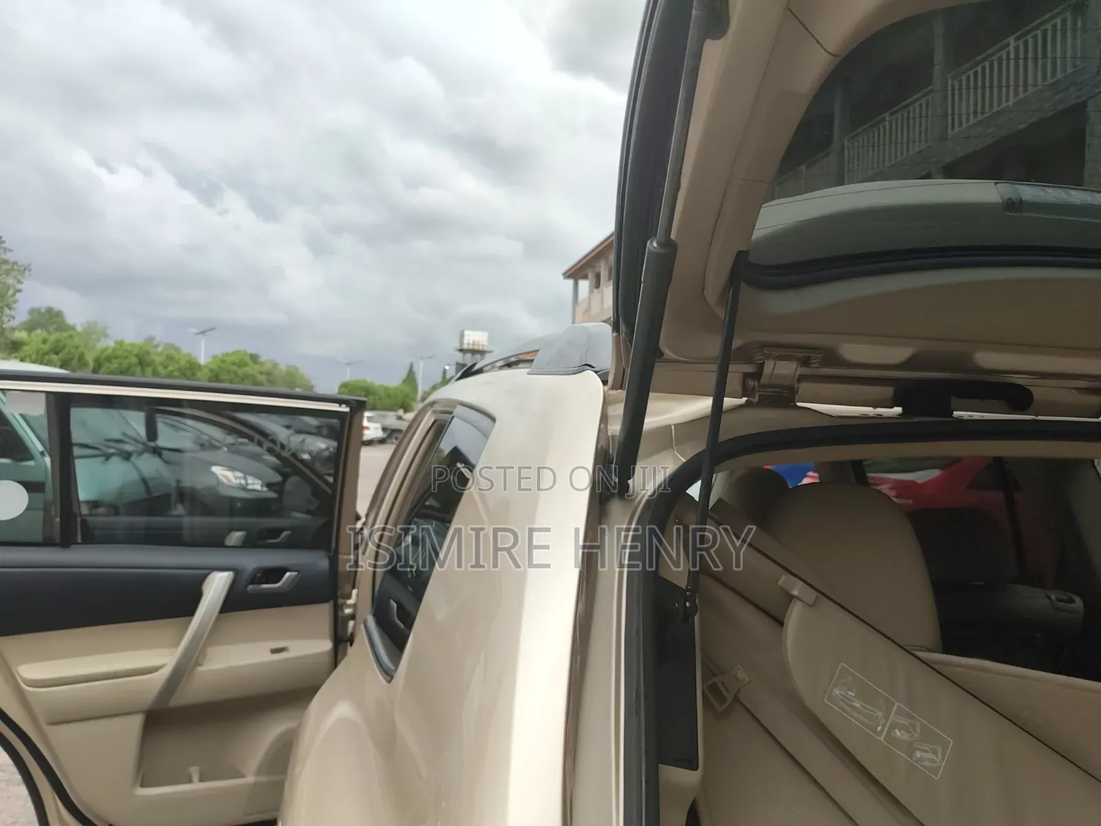Toyota Highlander 2013 Gold