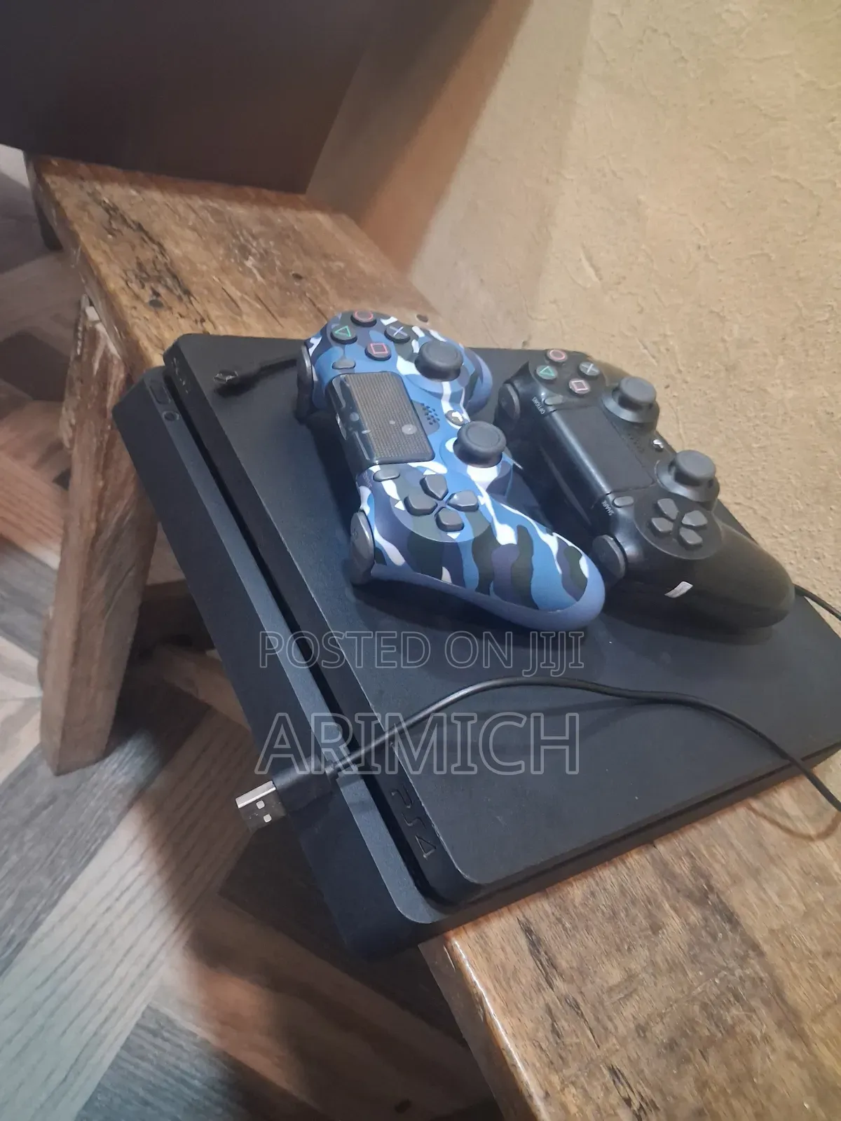 Playstation 4 Slim