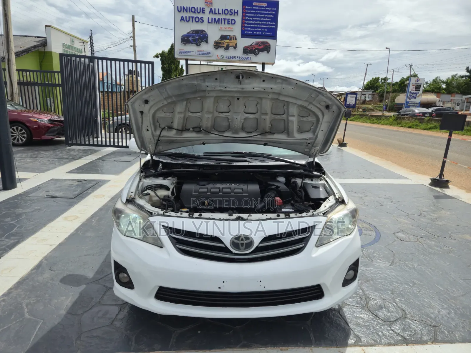 Toyota Corolla 2011 White
