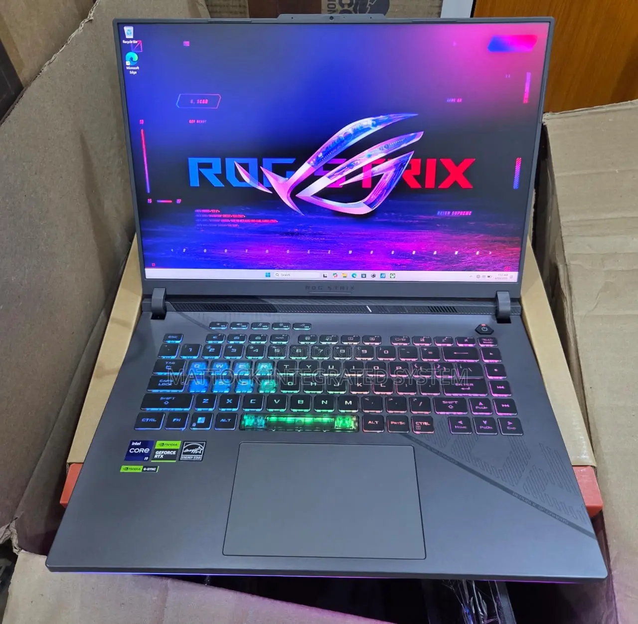 Laptop Asus ROG Strix G16 G614 16GB Intel Core i9 SSD 1T