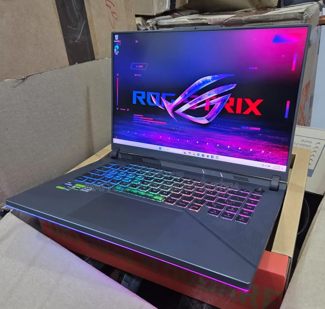 Laptop Asus ROG Strix G16 G614 16GB Intel Core i9 SSD 1T