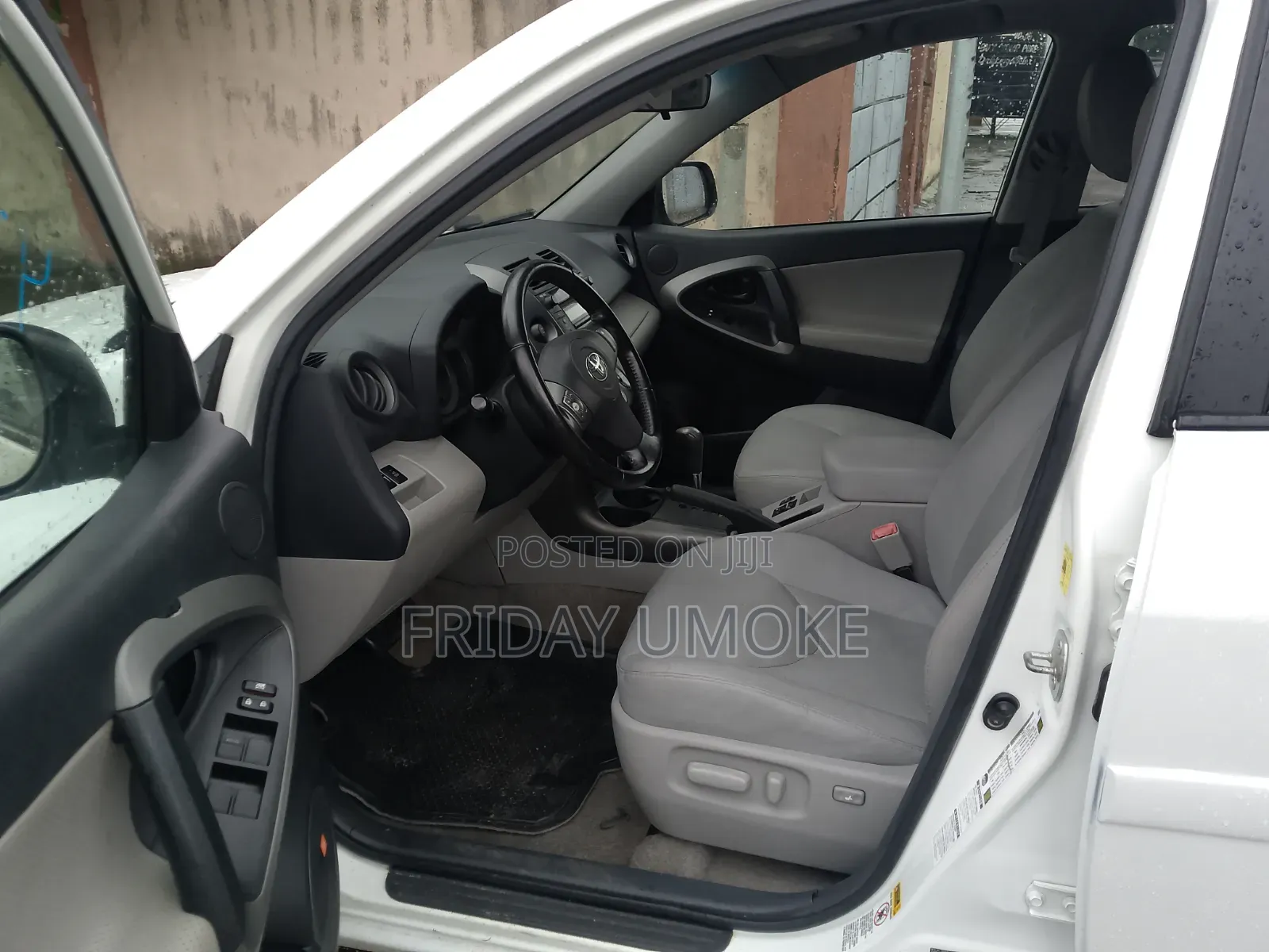 Toyota RAV4 2009 White