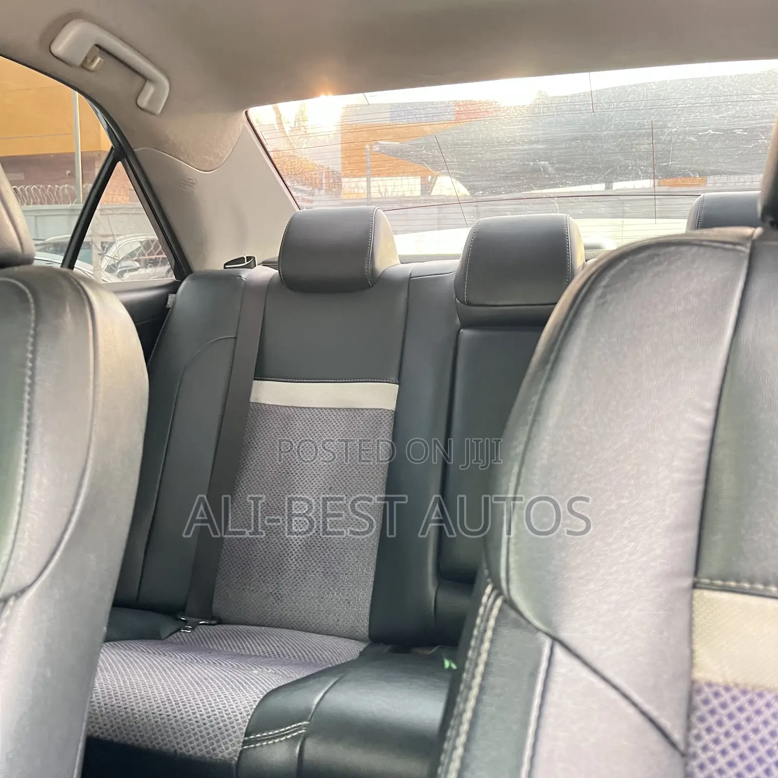 Toyota Camry SE 4dr Sedan (2.5L 4cyl 6A) 2012 Blue