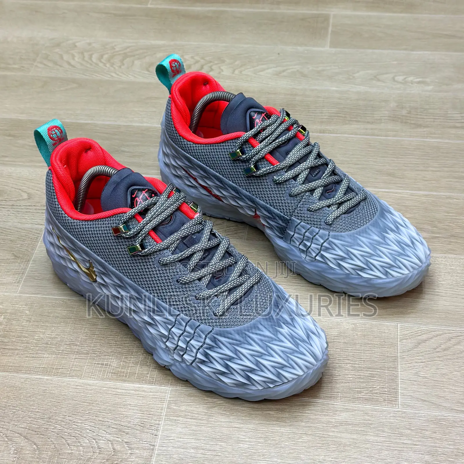 Original Nike St Charge Sneakers