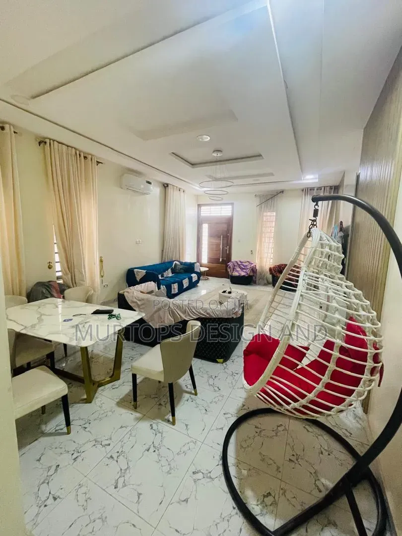 Furnished 4bdrm Duplex in Lekki Phase 2 for sale