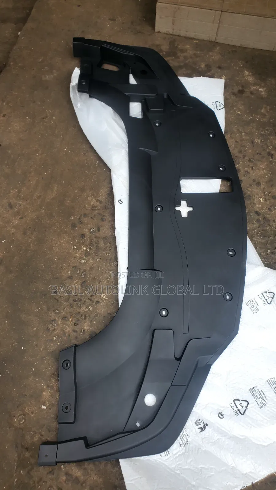 Radiator/Engine Cover Lx570 2015-2023