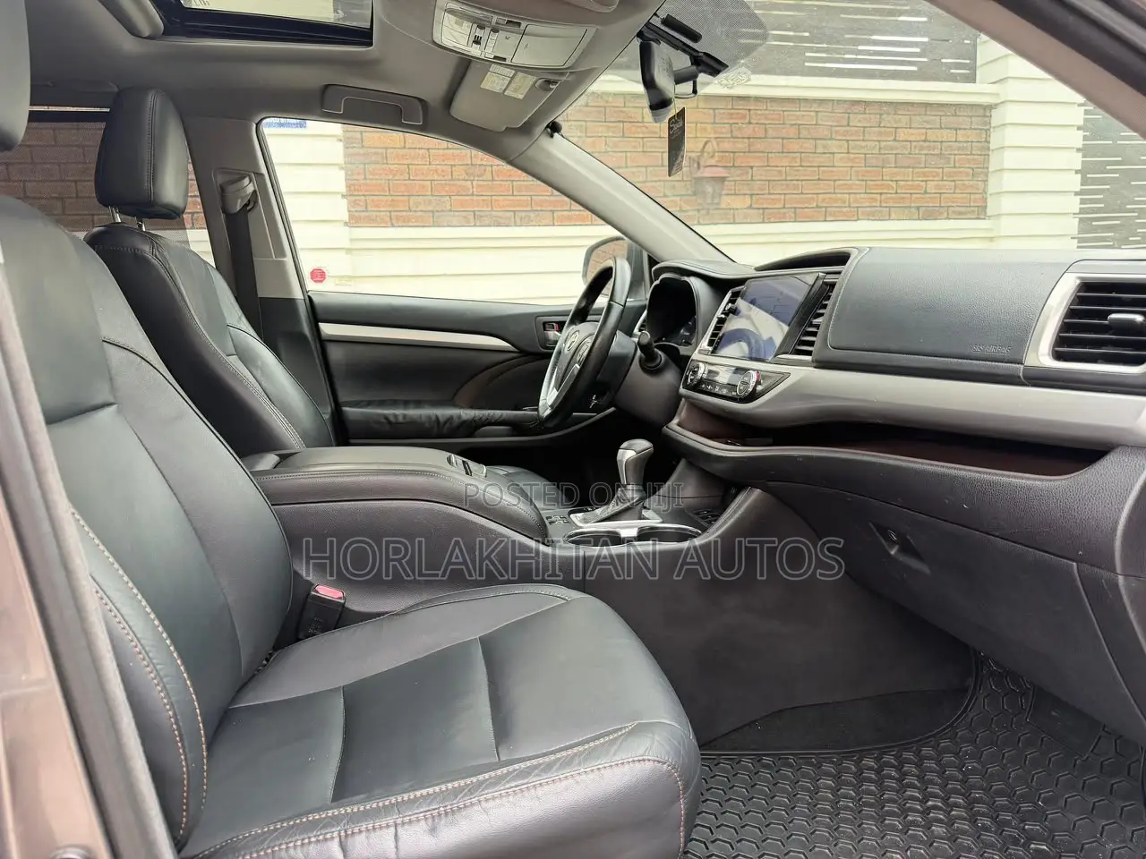 Toyota Highlander XLE V6 4x4 (3.5L 6cyl 6A) 2016 Gray