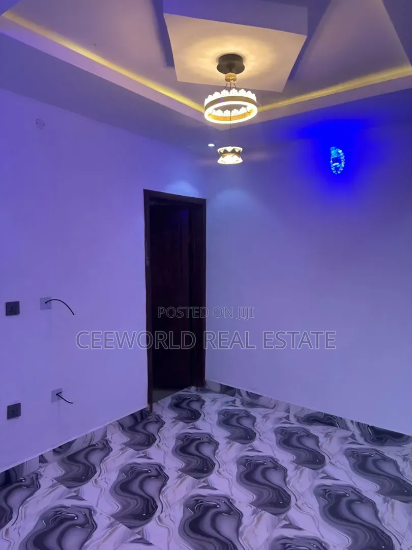 1bdrm Apartment in Ajufo Estate Elebu, Akala Express for rent