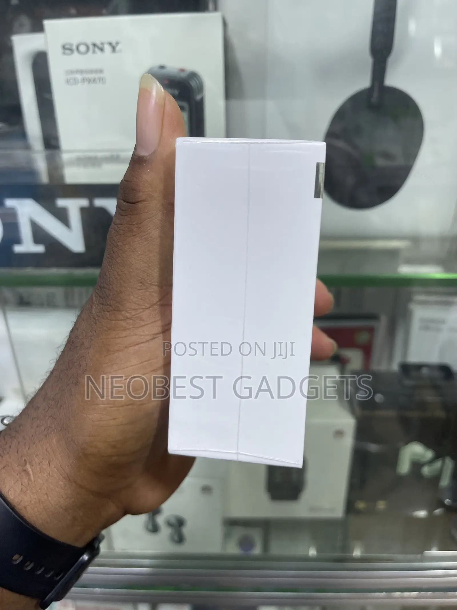 Gold Huawei Free Clip 2