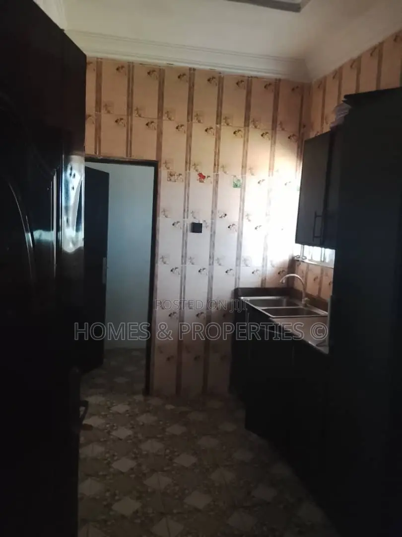 2bdrm Apartment in Kajola, Lakowe for rent