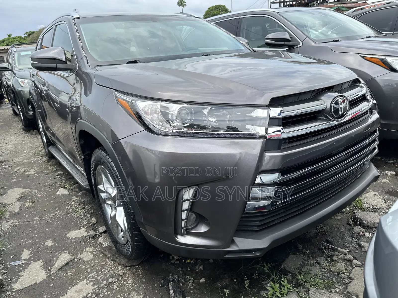 Toyota Highlander Limited Platinum V6 4x2 (3.5L 6cyl 6A) 2016 Gray