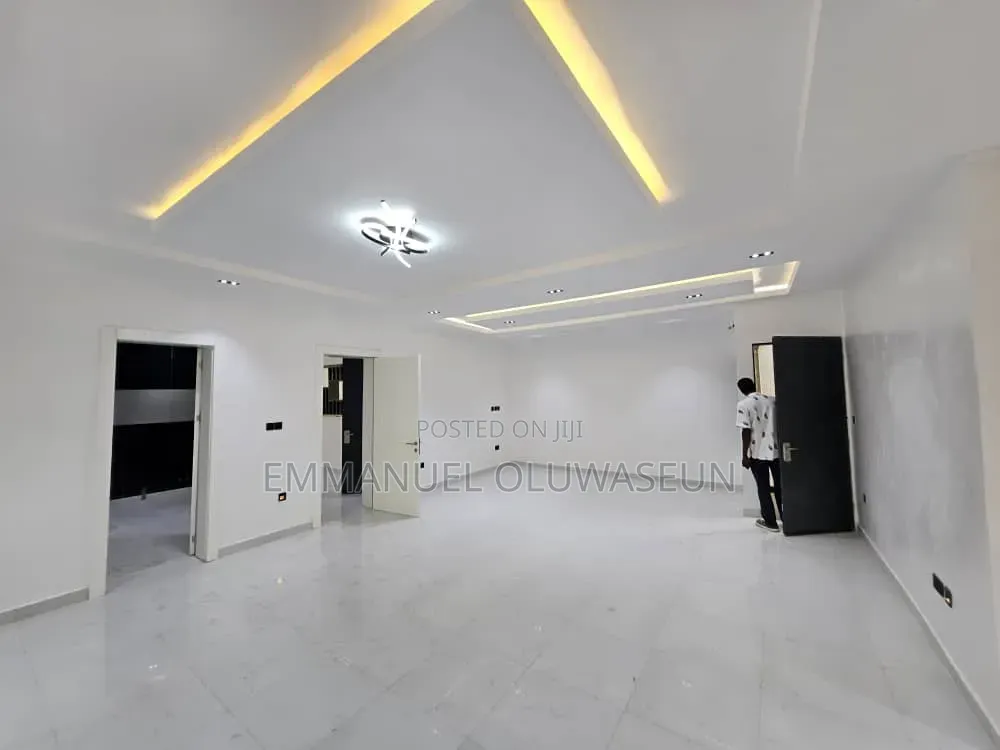 5bdrm Duplex in Katampe Extension for rent