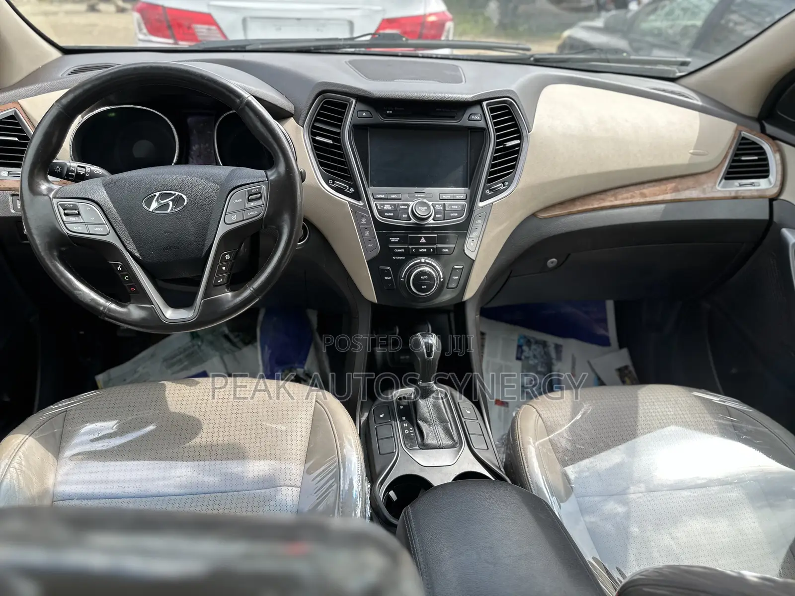 Hyundai Santa Fe Limited 4dr SUV AWD (3.3L 6cyl 6A) 2014 White