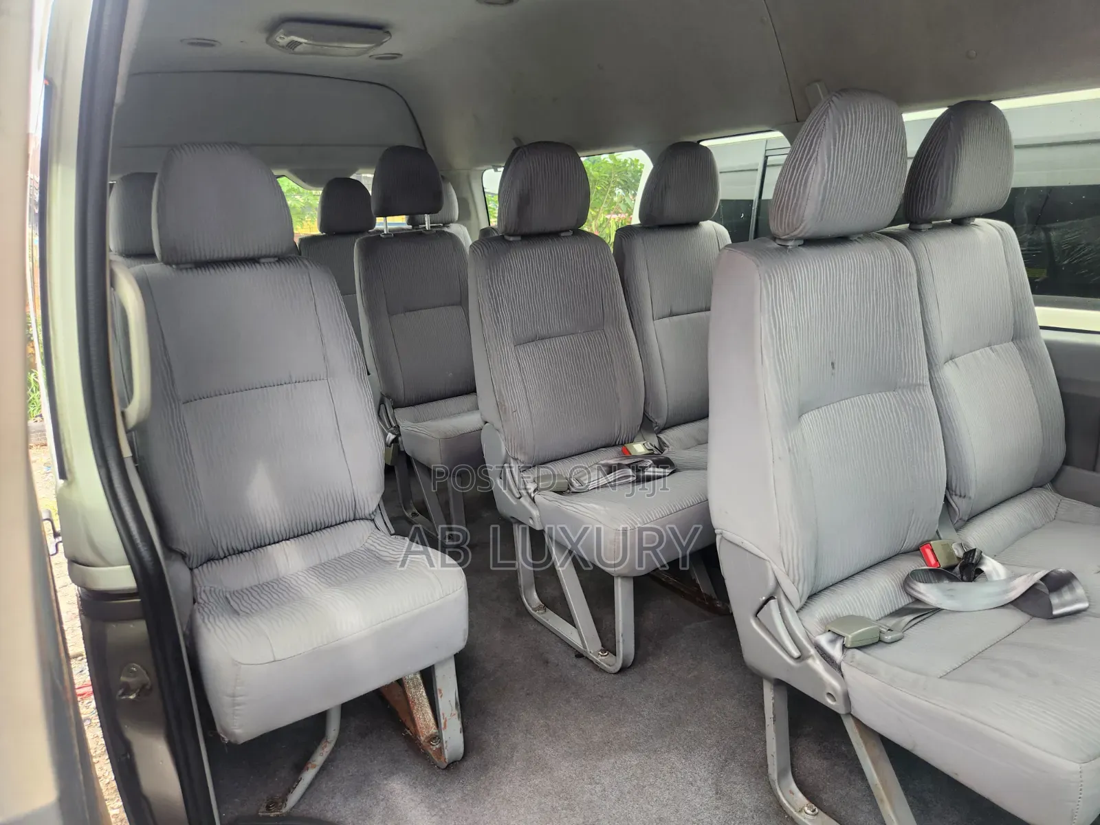 Toyota HiAce 2018 White