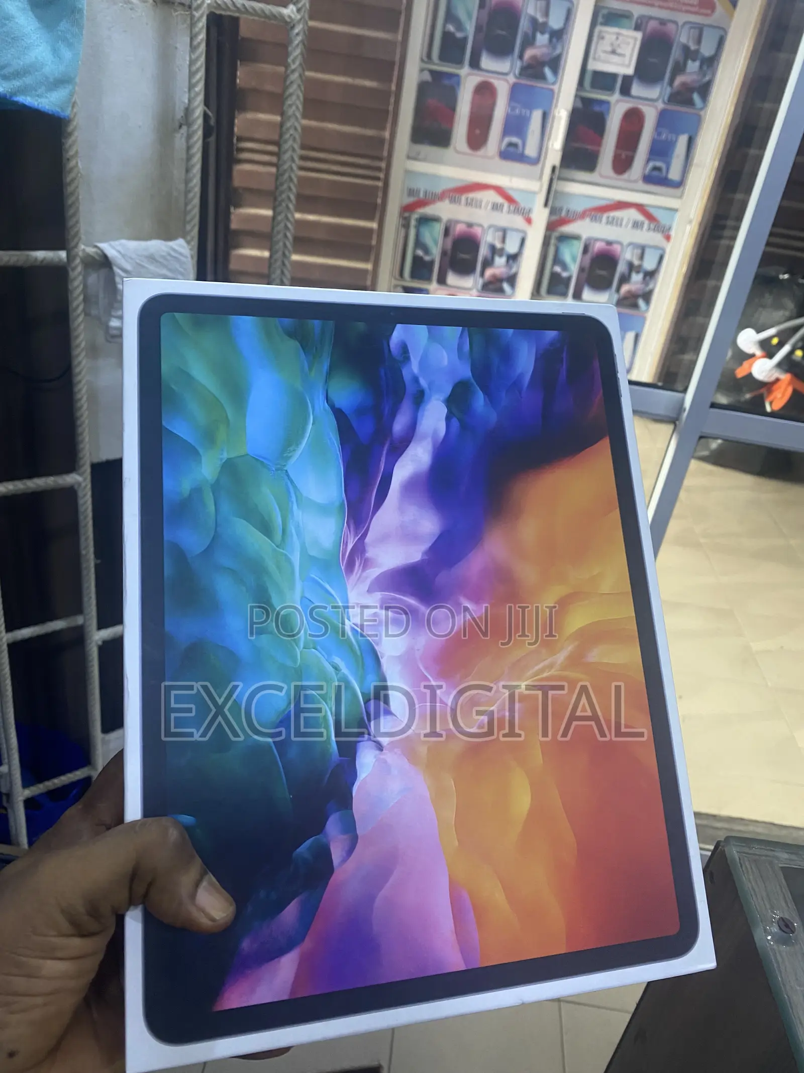 Apple iPad Pro 12.9 (2020) 1 TB Gray