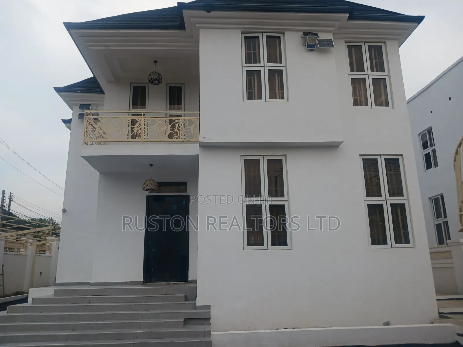 4bdrm Duplex in Bodija for rent