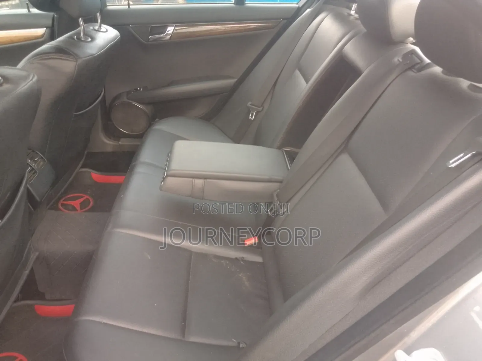 Mercedes-Benz C300 2011 Silver