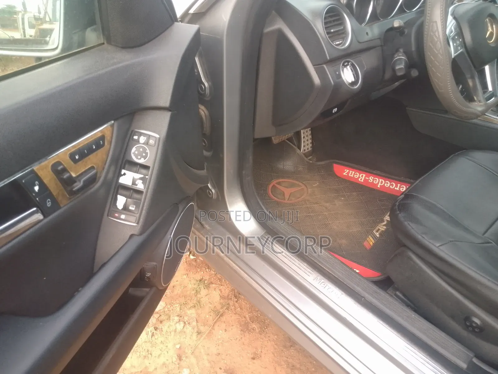 Mercedes-Benz C300 2011 Silver