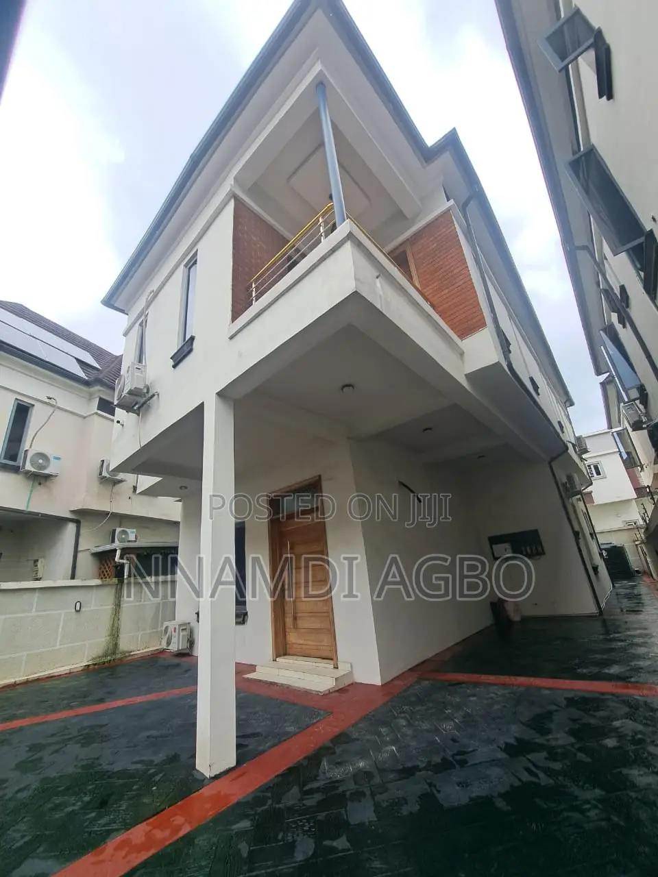 4bdrm Duplex in Chevron for rent
