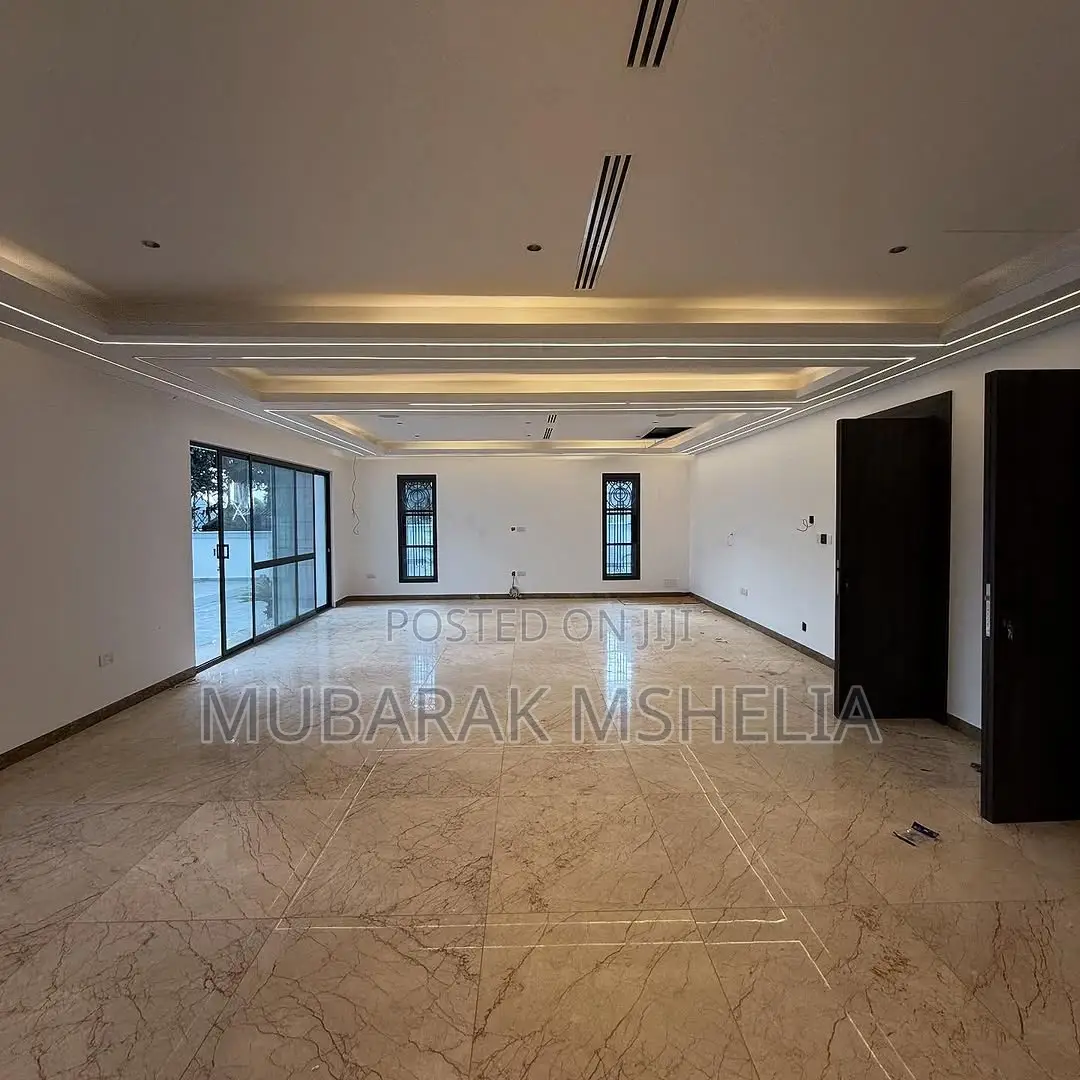 7bdrm Duplex in Maitama for sale