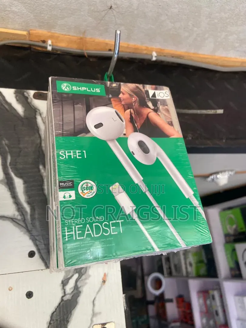 Sh Plus Wired Earphones for iPhone | Lightning Connector Earbuds