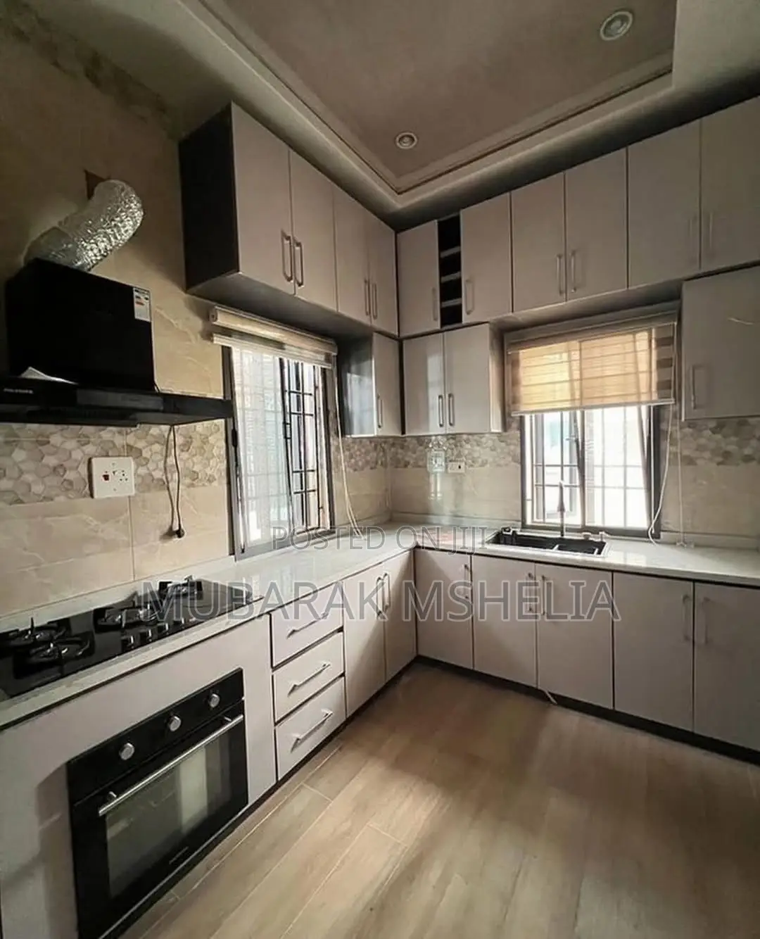 4bdrm Duplex in Jahi for sale