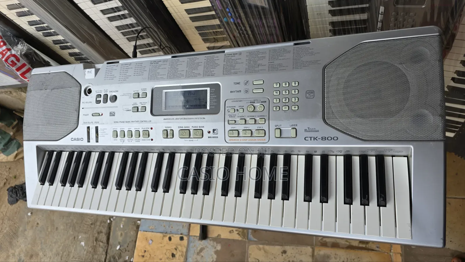 Neat Working Premium Casio Keyboard Piano With Adpater