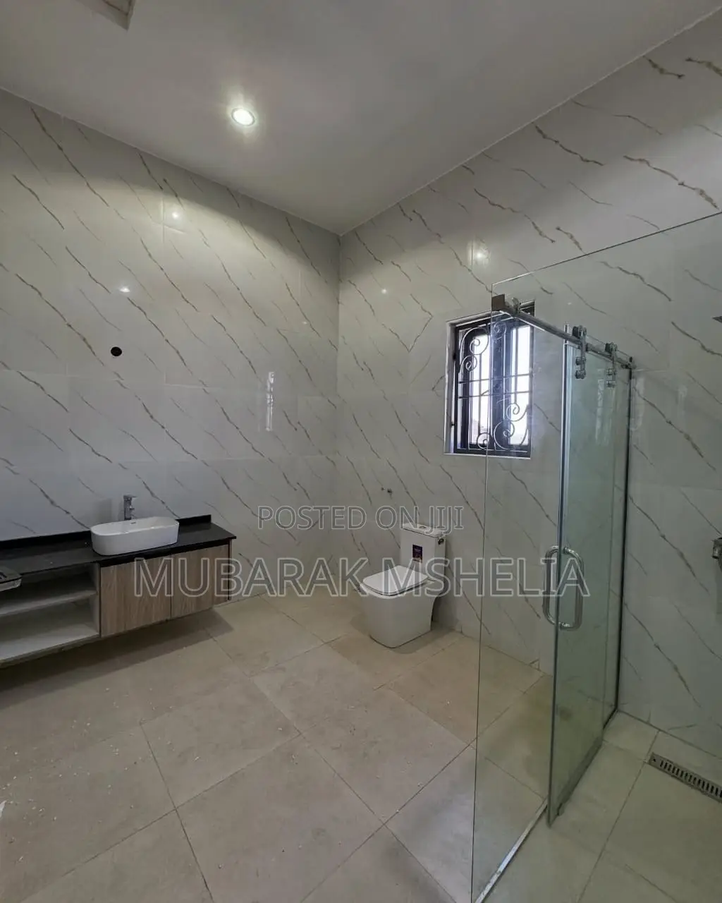 7bdrm Duplex in Guzape District for sale