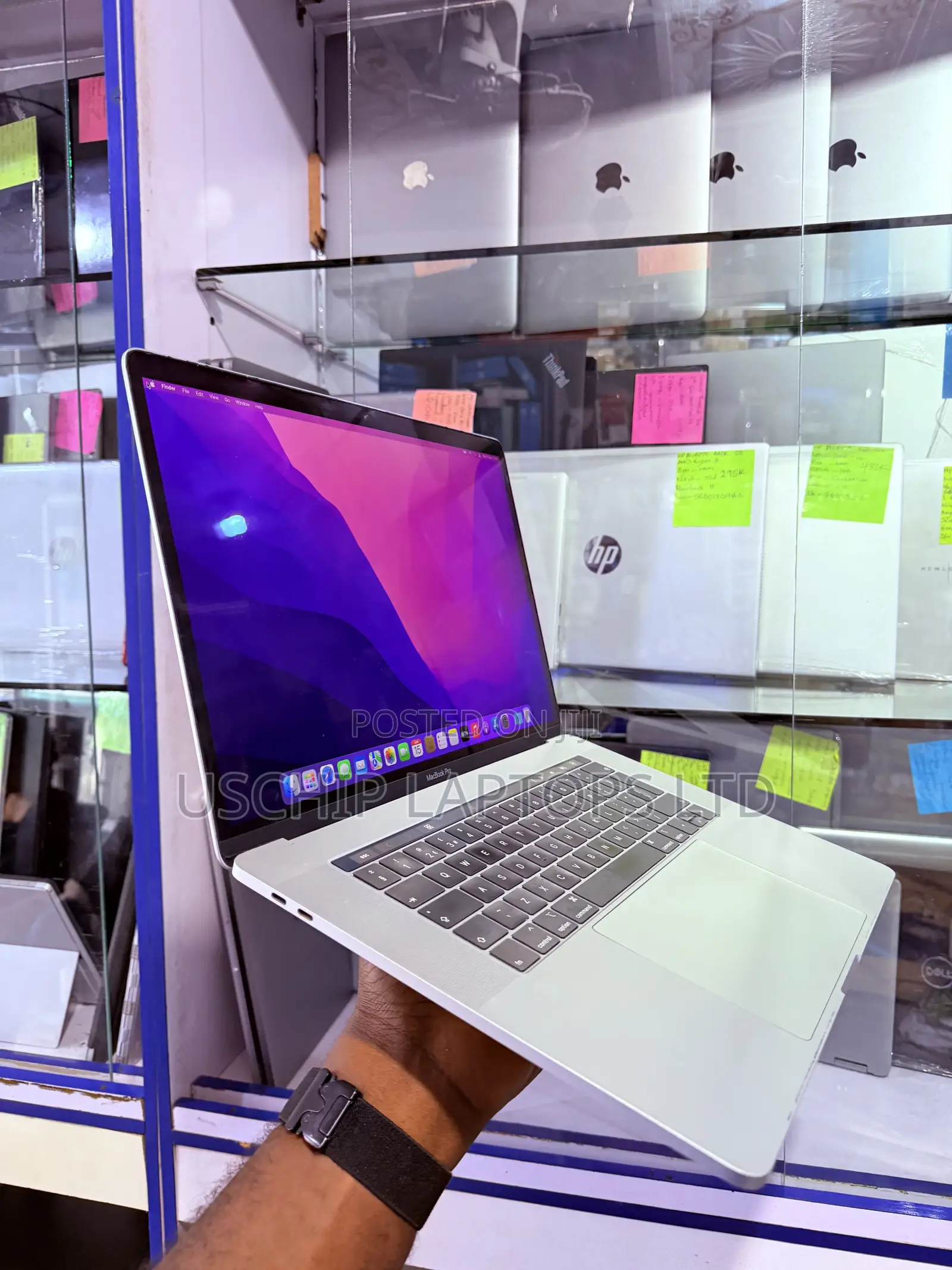 Laptop Apple MacBook Pro 2019 16GB Intel Core i7 SSD 256GB