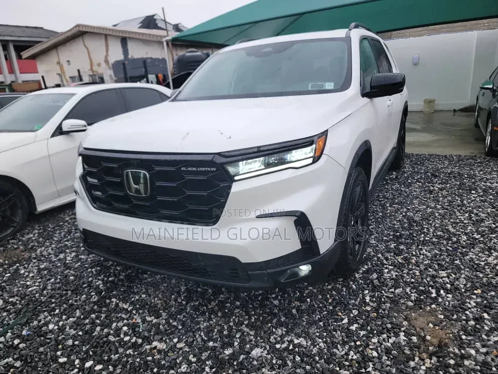 New Honda Pilot Touring AWD 2025 White