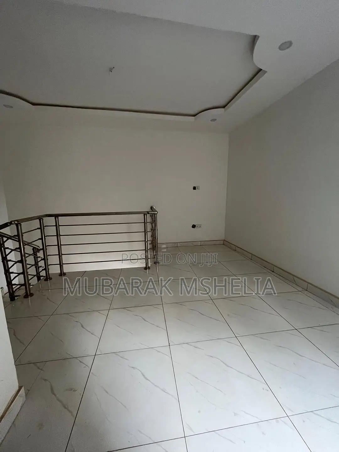 3bdrm Duplex in Gaduwa for sale