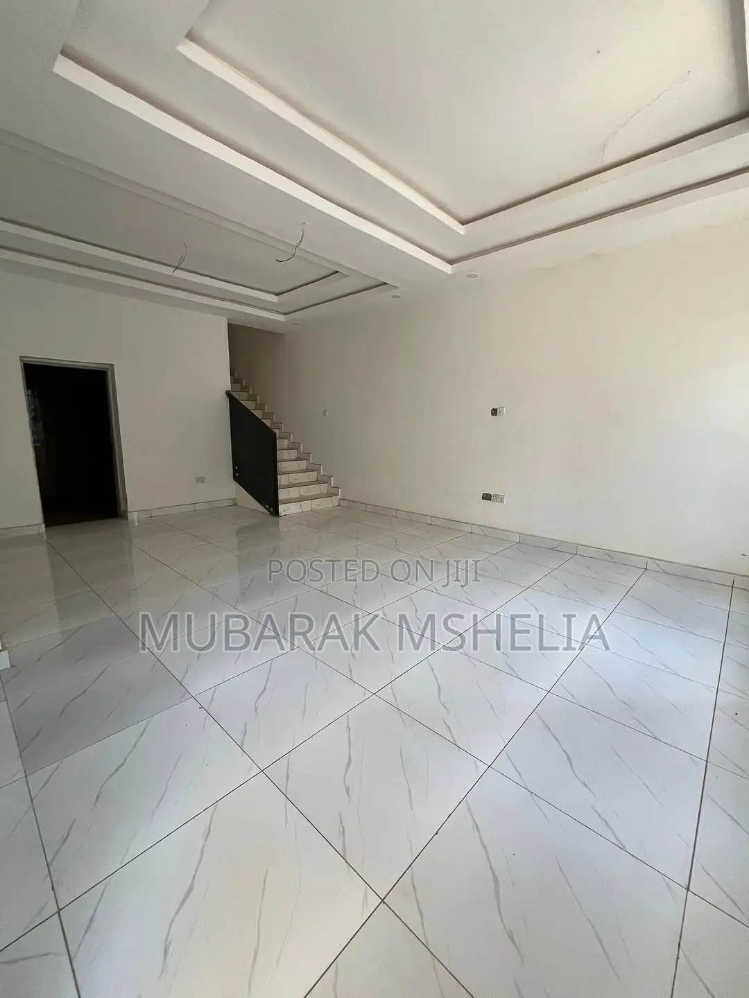 3bdrm Duplex in Gaduwa for sale