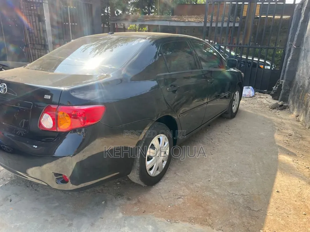 Toyota Corolla 2009 Black