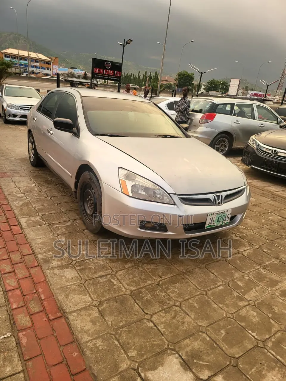 Honda Accord 2005 Gold