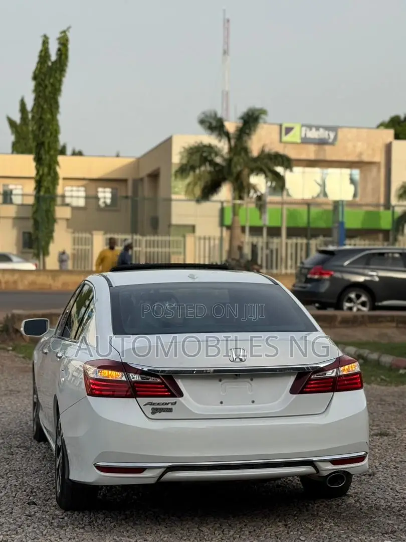 Honda Accord EX-L 4dr Sedan FWD (2.4L 4cyl 2A) 2016 White