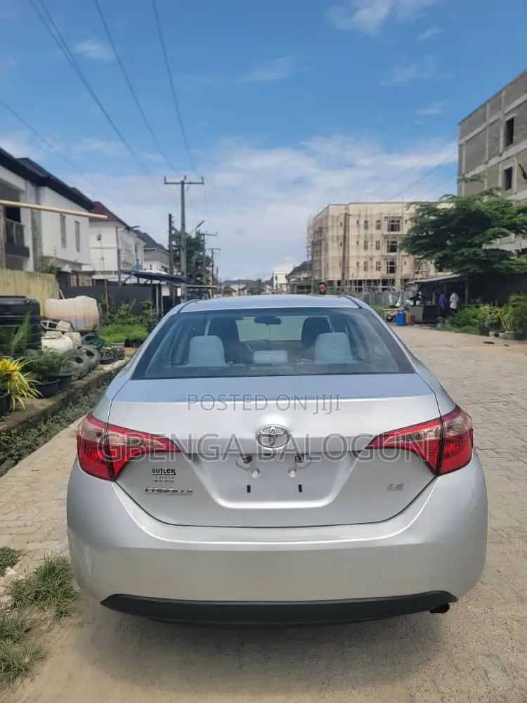 Toyota Corolla LE ECO 4dr Sedan (1.8L 4cyl CVT) 2017 Silver