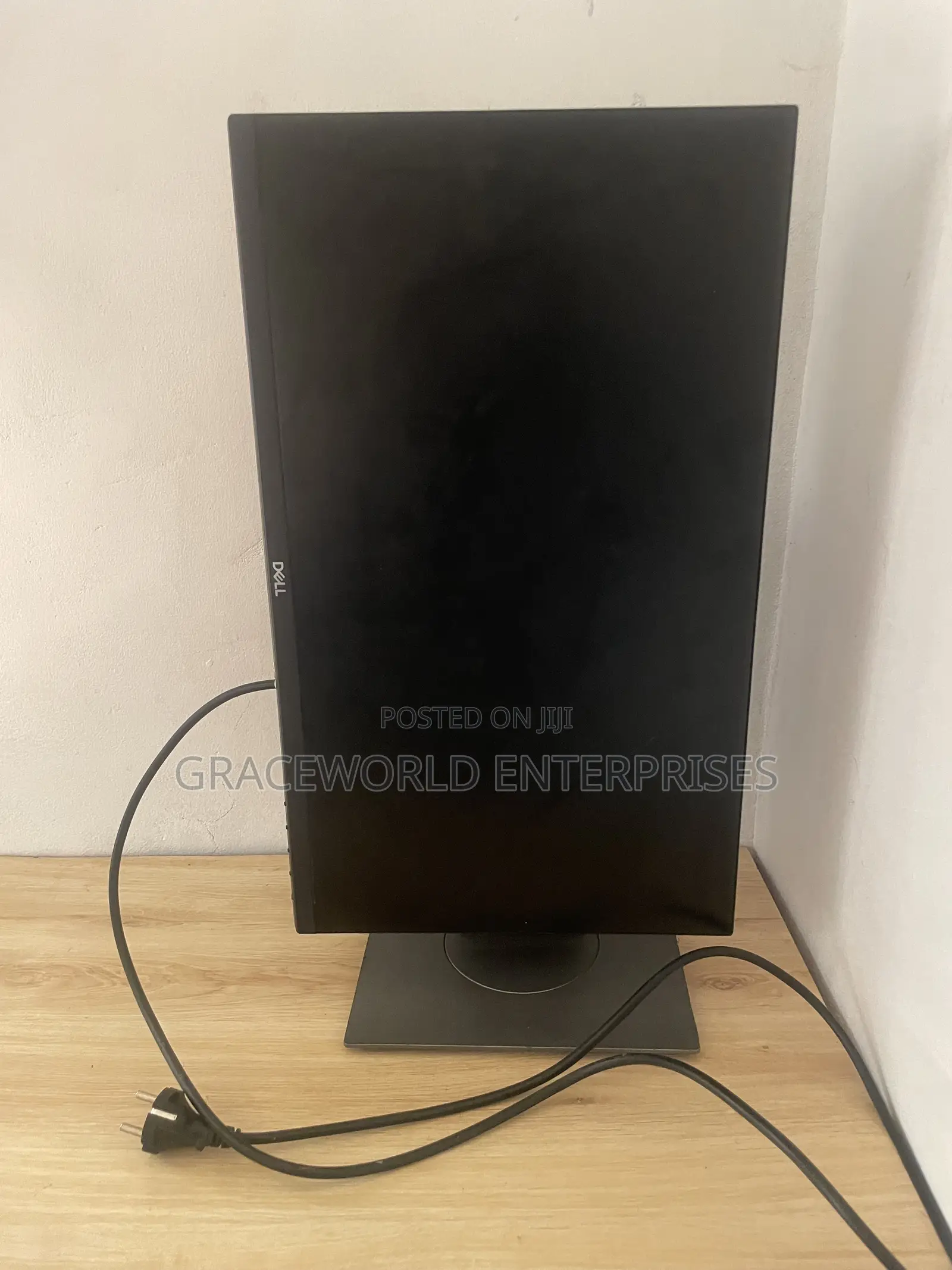 Desktop Computer Dell 16GB Intel Core i3 SSD 512GB