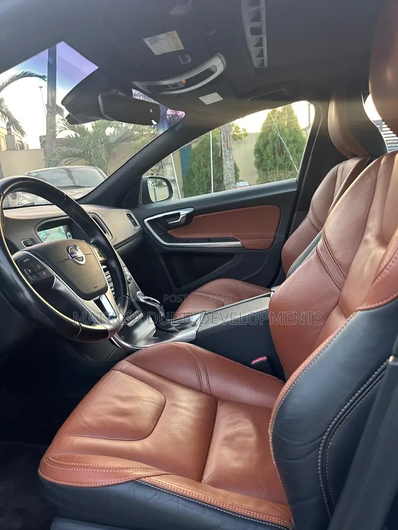 Volvo S60 T5 AWD 2016 Black