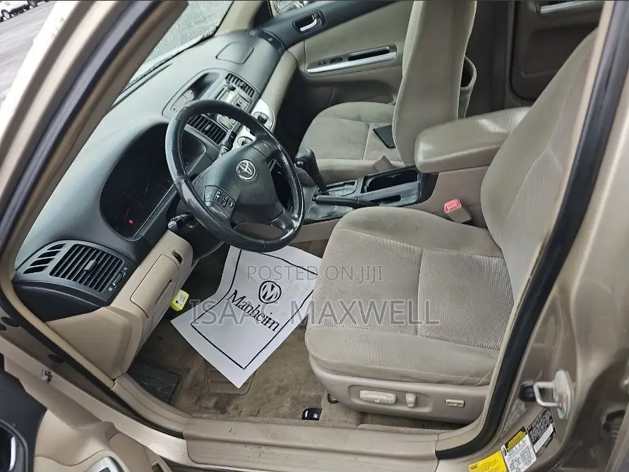 Toyota Camry SE 4dr Sedan (2.4L 4cyl 5A) 2006 Gold