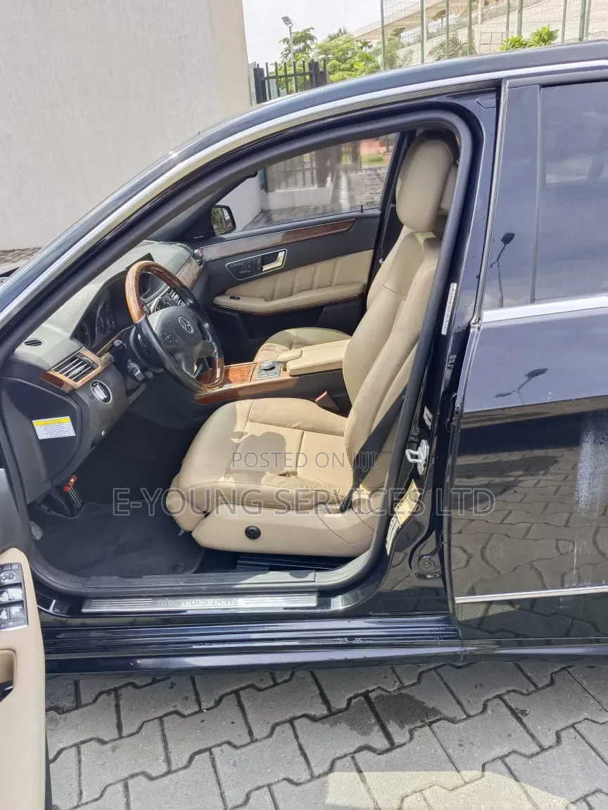 Mercedes-Benz E350 2012 Black