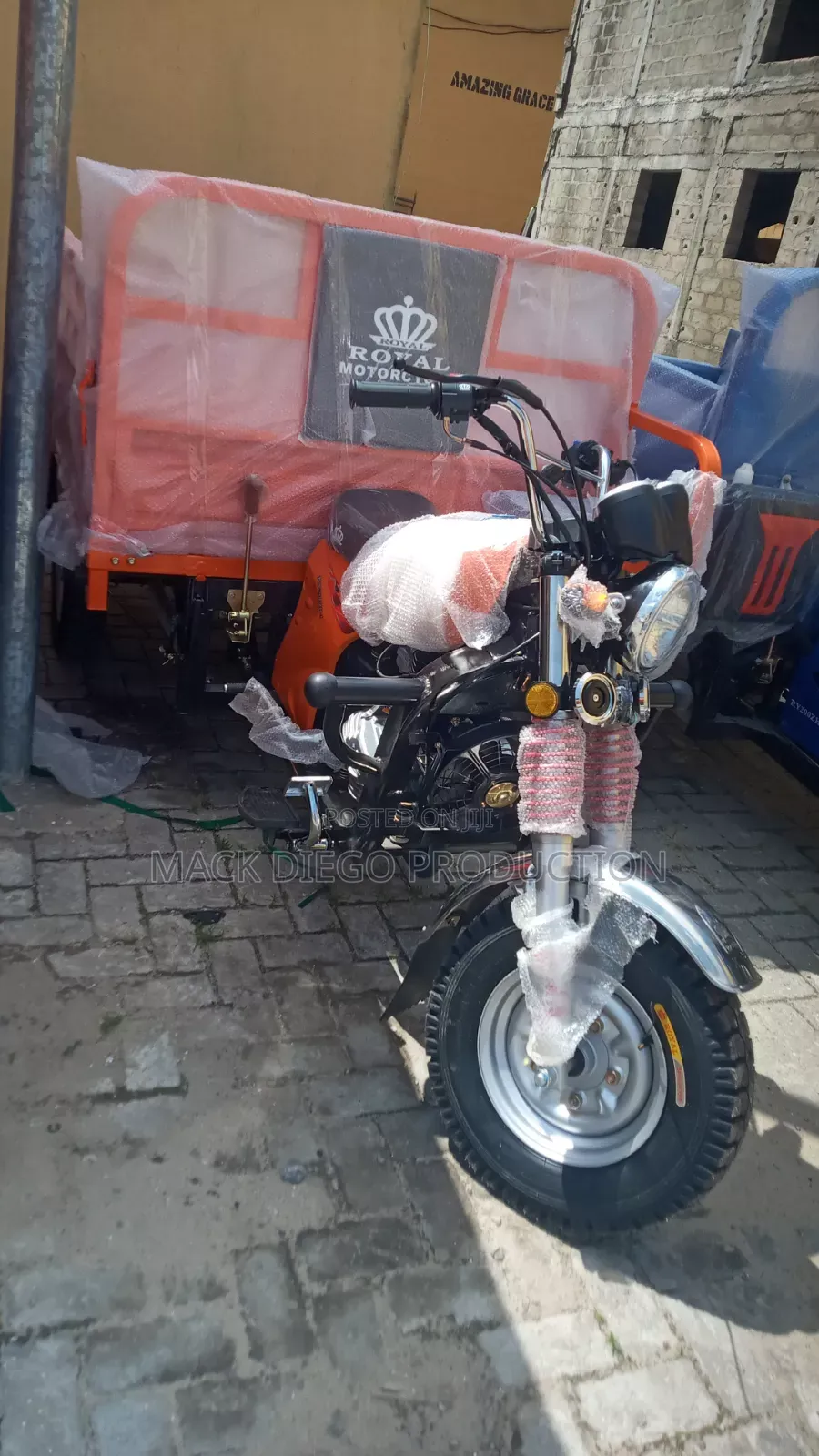 New Royal Motorcycle 2026 Orange