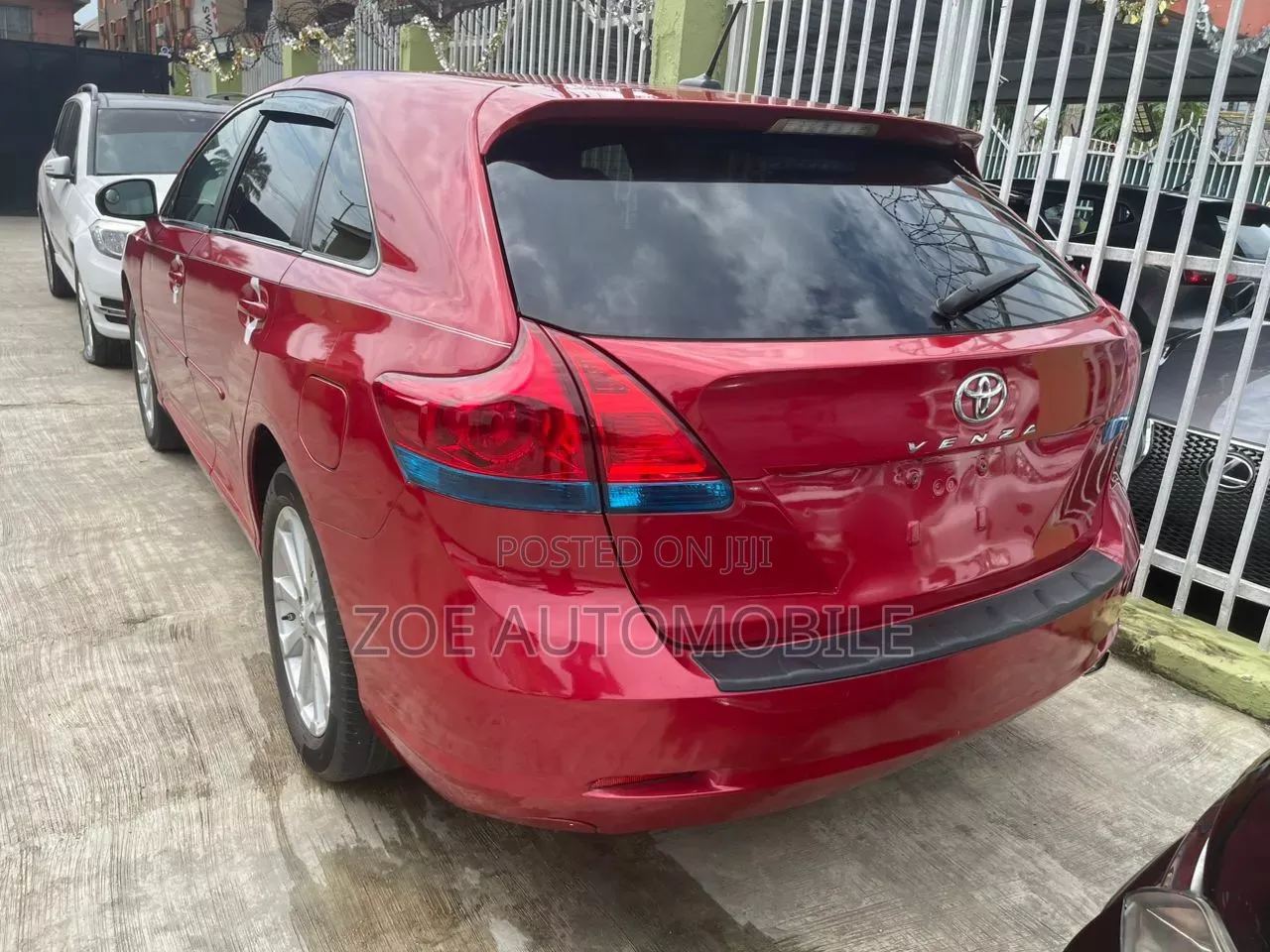 Toyota Venza 2010 Red