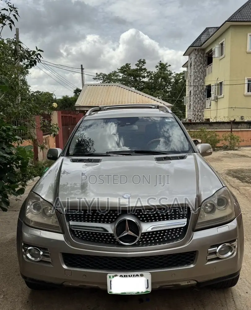 Mercedes-Benz GL-Class 2007 Gold